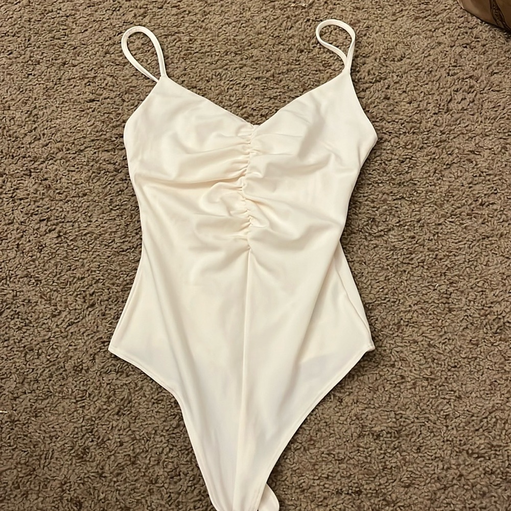 white h&m bodysuit